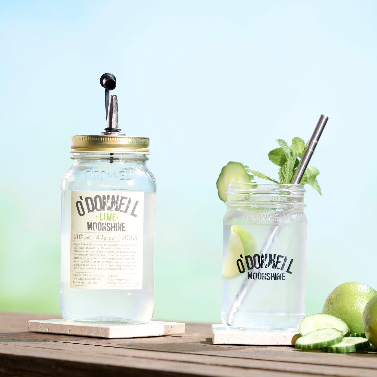 Lime 700ml with pouring lid and long drinking glass