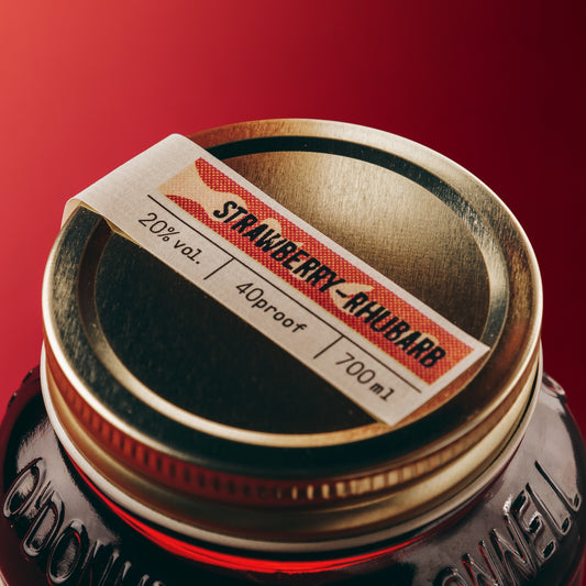 Strawberry Rhubarb Lid with label