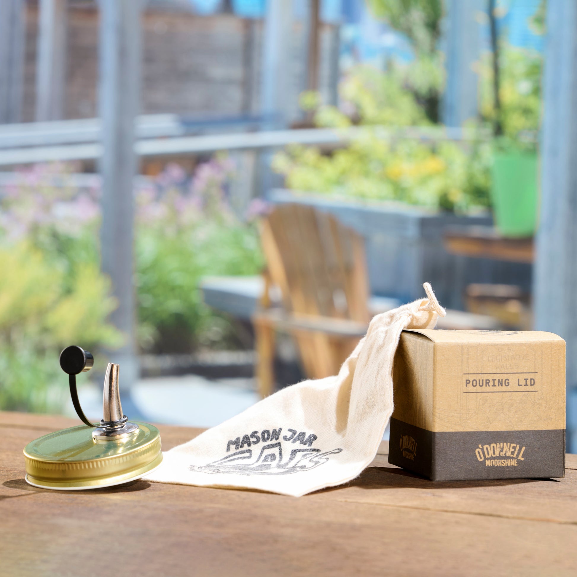 pouring lid with cloth bag and box