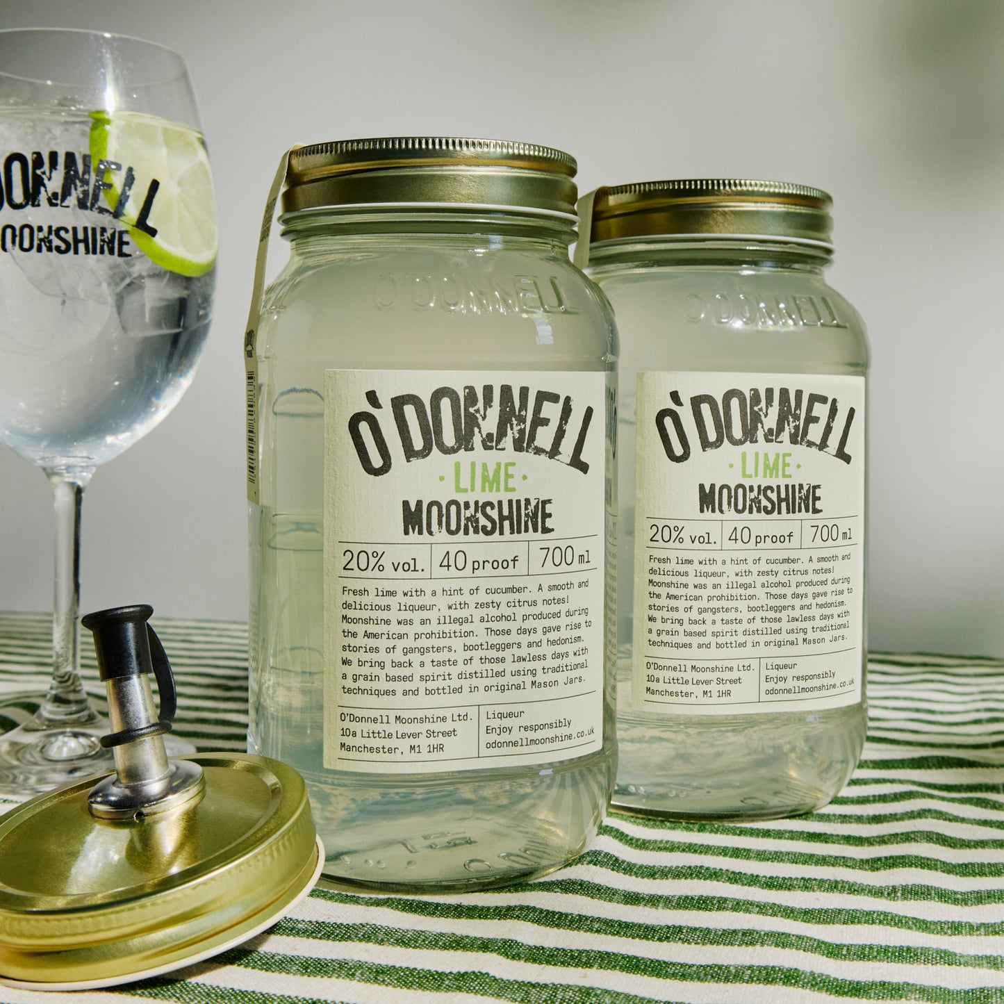 O'Donnell Moonshine Lime Liqueur im Set of 2 presented as a cocktail 