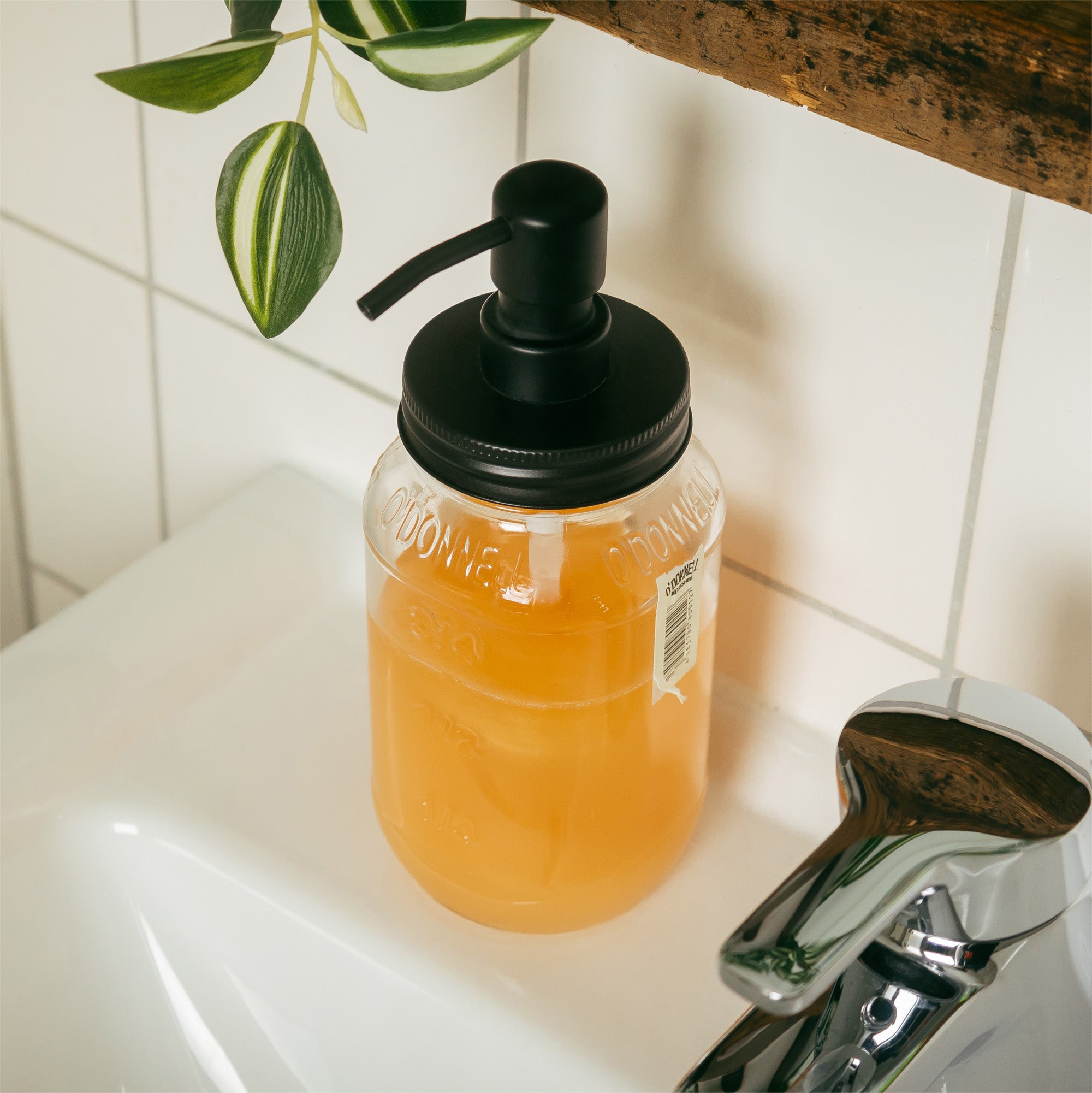 Open soap shop dispenser